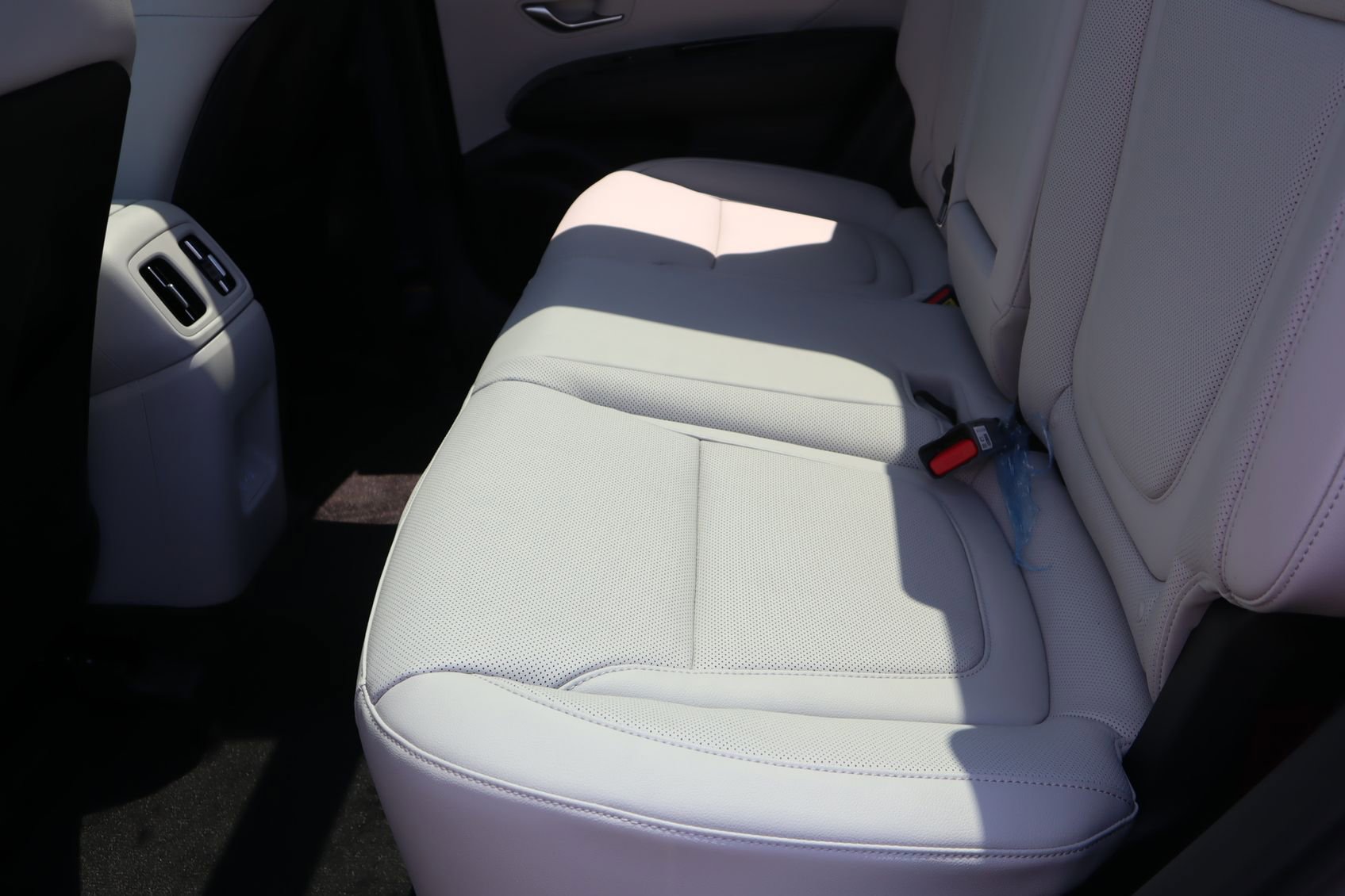 New 2025 Hyundai Tucson Limited image 19