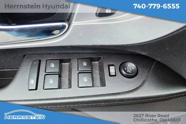 Used 2016 Chevrolet Equinox LTZ w/ Enhanced Convenience Package image 14