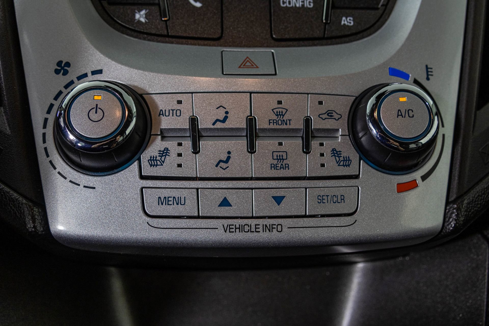 Used 2017 Chevrolet Equinox LT w/ Convenience Package image 28