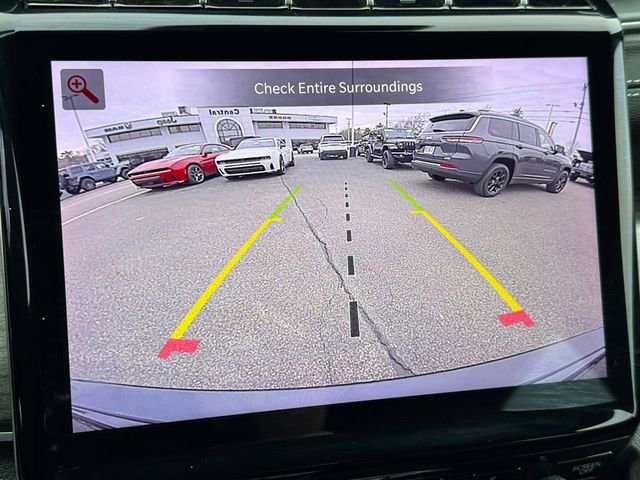 Certified 2024 Jeep Grand Cherokee Limited w/ Black Appearance Package image 24