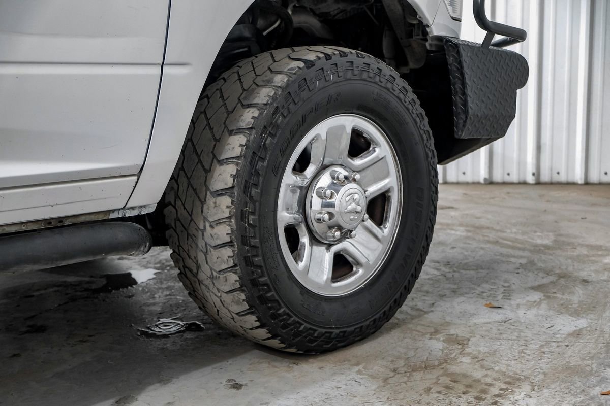 Used 2014 RAM 2500 Tradesman w/ Chrome Appearance Group image 59