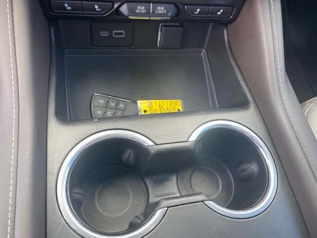 Used 2022 Chevrolet Suburban LT w/ Luxury Package AWD/4WD image 25