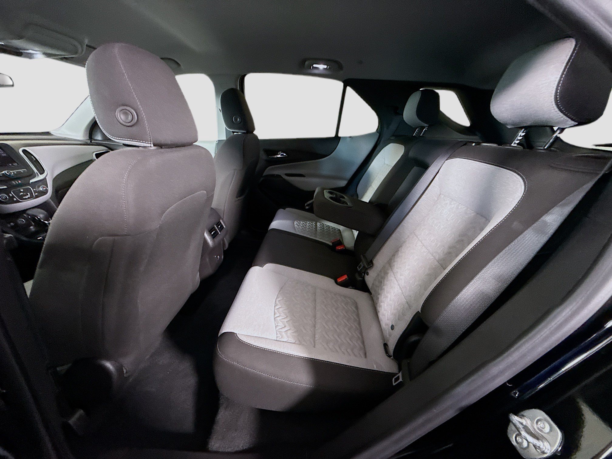 Used 2024 Chevrolet Equinox LS w/ LS Convenience Package FWD image 25