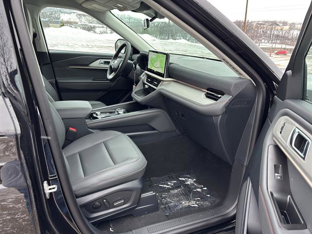 New 2026 Ford Explorer Active w/ Active Comfort Package image 19