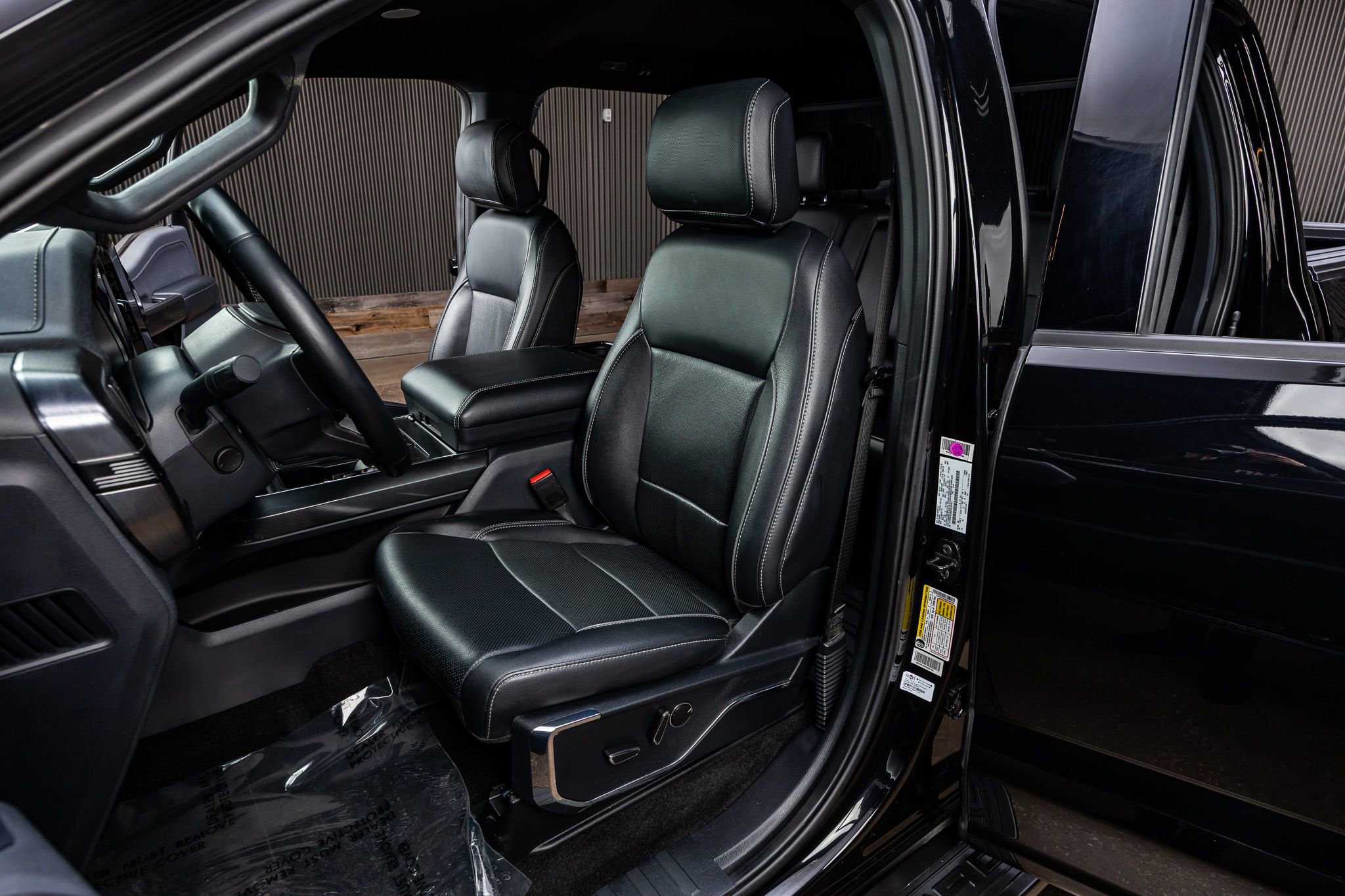 Used 2022 Ford F150 Lariat w/ Equipment Group 502A High image 30