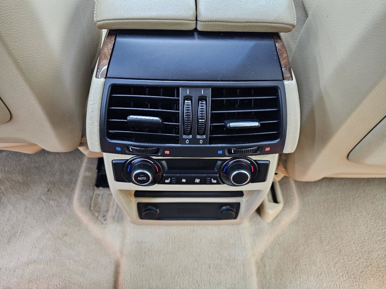 Used 2013 BMW X5 xDrive50i AWD/4WD image 26