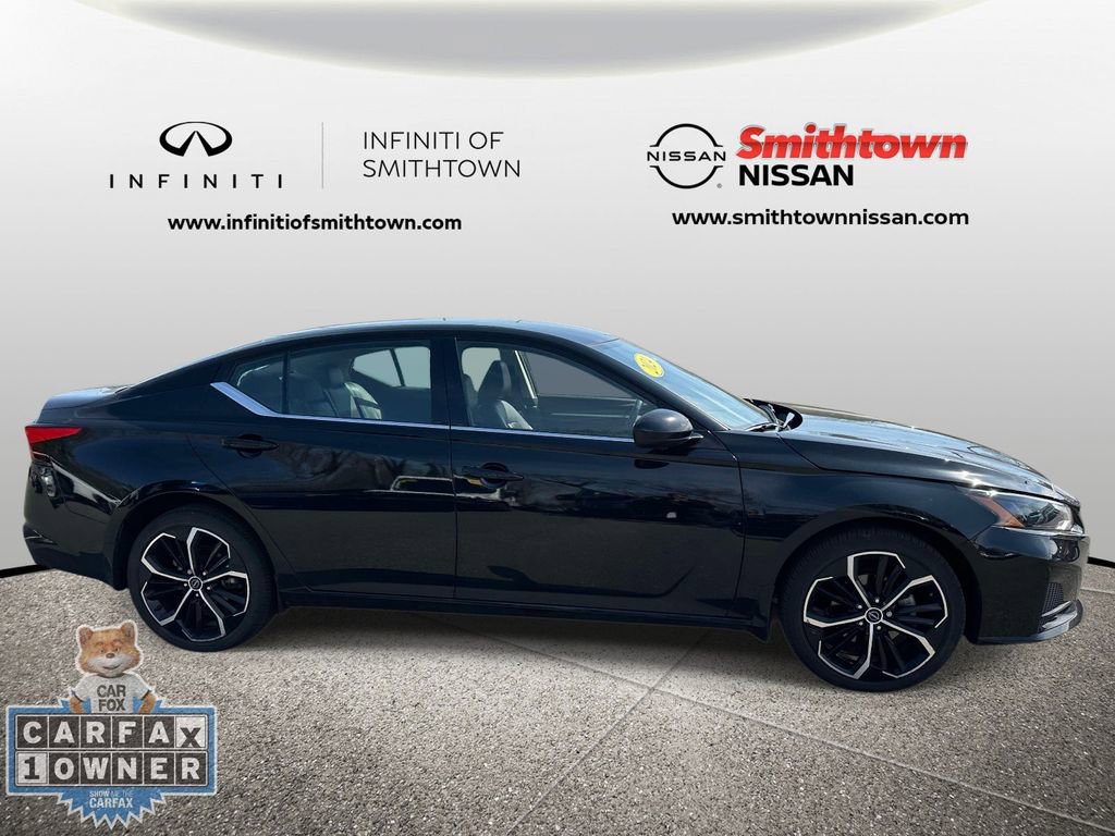 Used 2024 Nissan Altima 2.5 SR image 7