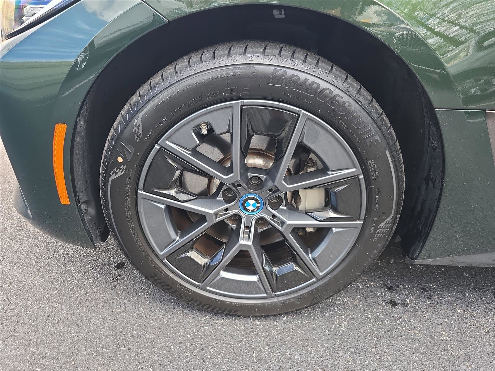 Used 2023 BMW i4 eDrive35 w/ Premium Package image 6