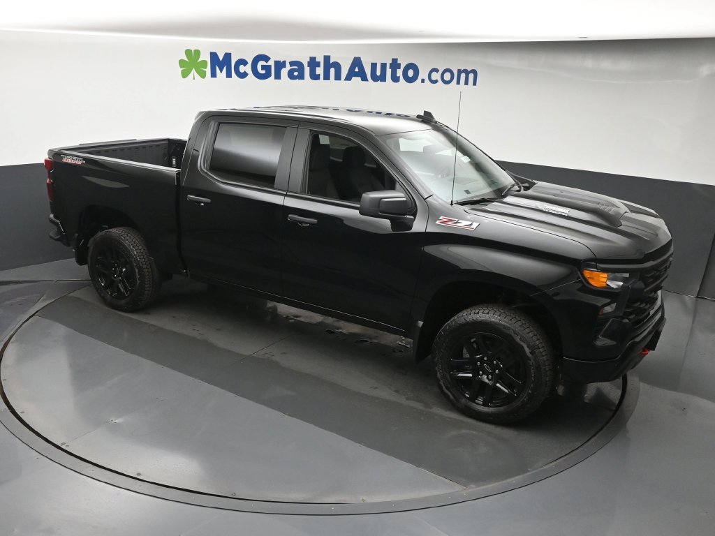 New 2026 Chevrolet Silverado 1500 Custom Trail Boss AWD/4WD image 3