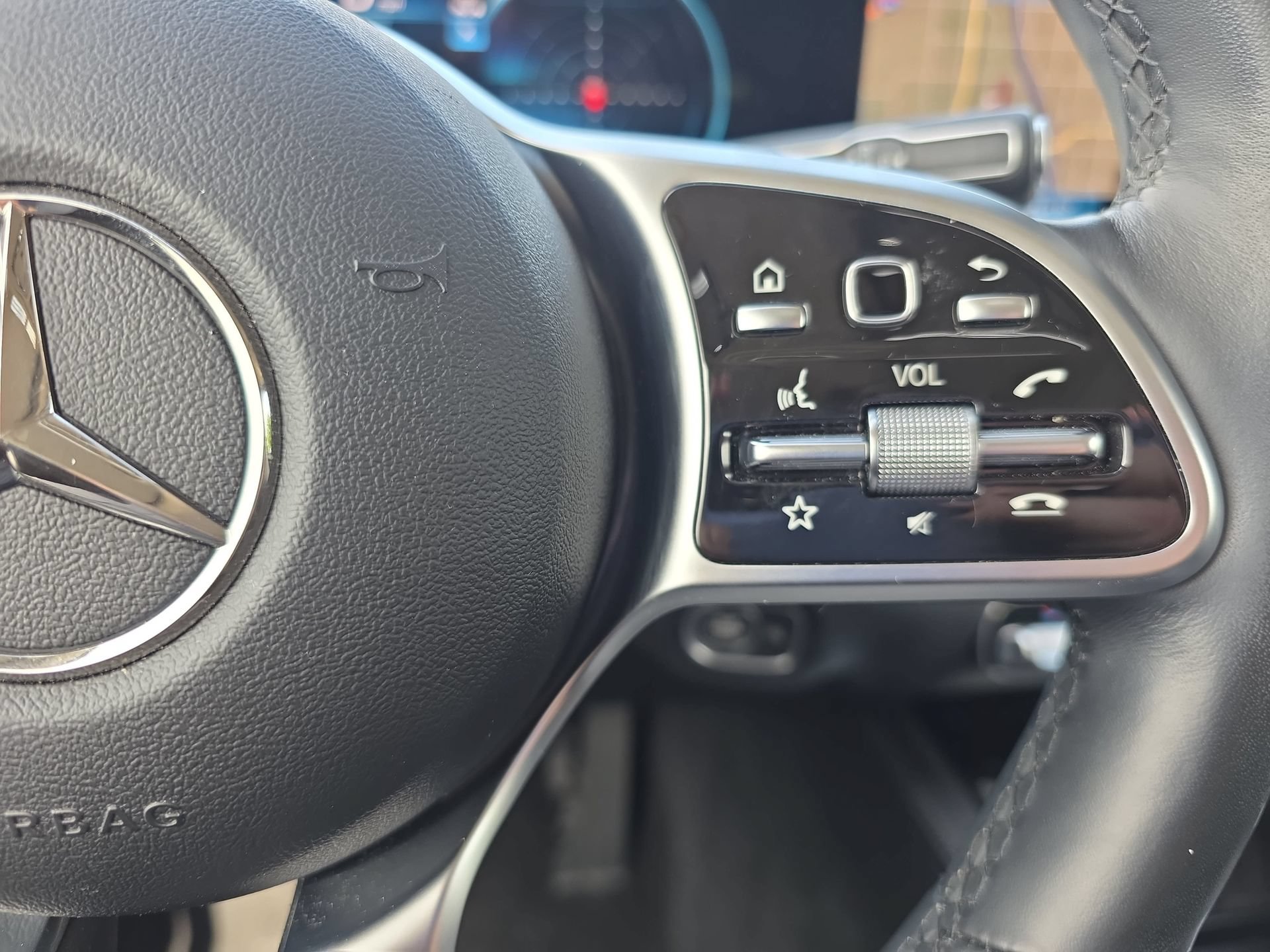 Certified 2023 Mercedes-Benz GLE 350 4MATIC image 18