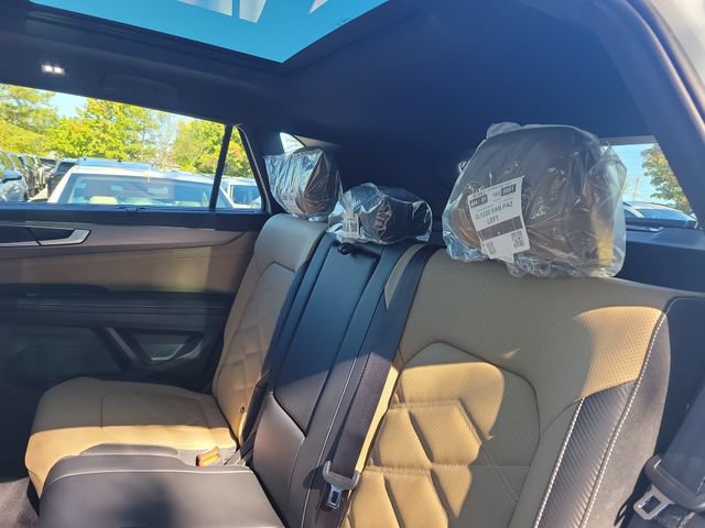 New 2026 Volkswagen Atlas Cross Sport SE FWD image 10