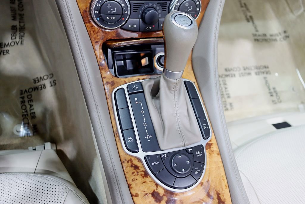 Used 2011 Mercedes-Benz SL 550 image 20