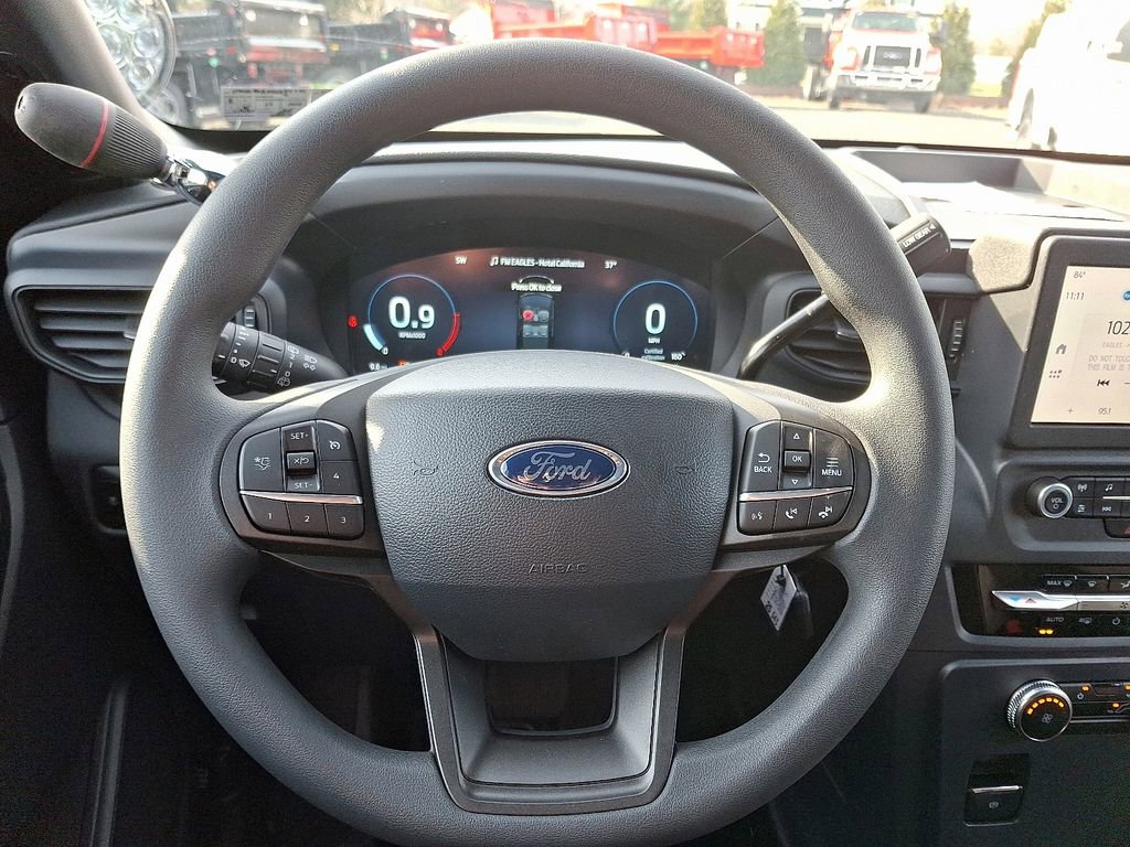 New 2025 Ford Explorer Base image 13