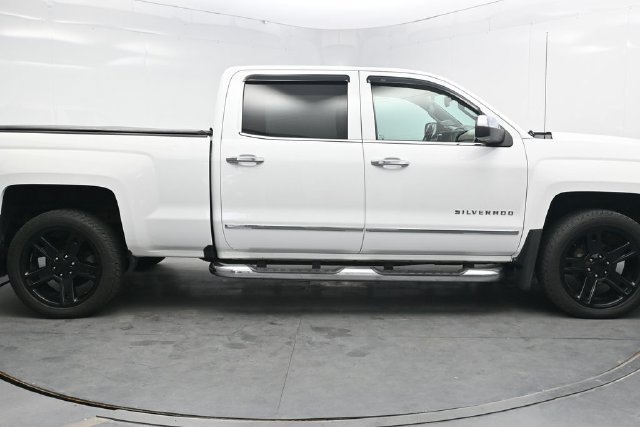Used 2018 Chevrolet Silverado 1500 LTZ w/ Sport Package AWD/4WD image 9