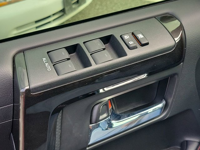 Used 2023 Toyota 4Runner TRD Off-Road image 29