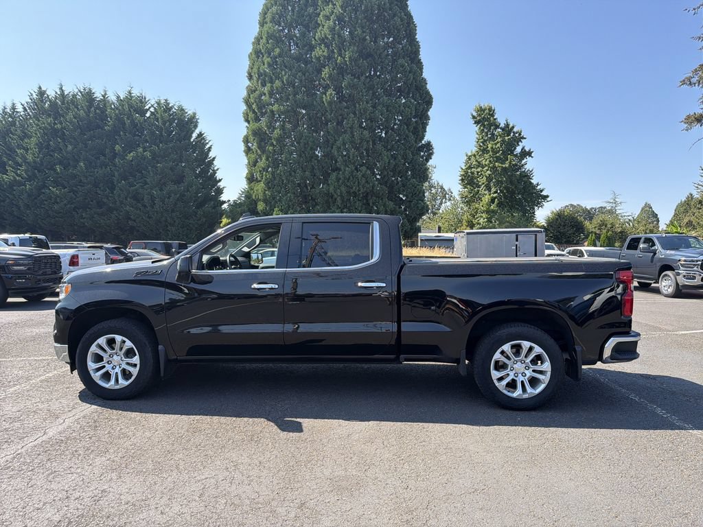 Used 2023 Chevrolet Silverado 1500 LTZ w/ LTZ Premium Package AWD/4WD image 3