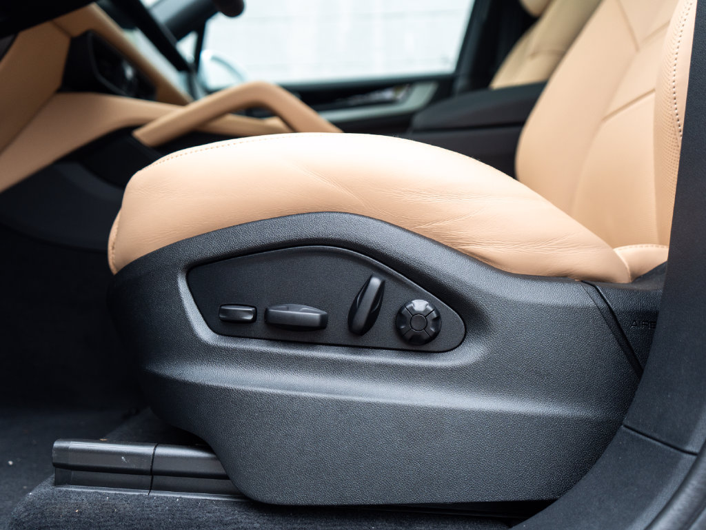 New 2026 Porsche Cayenne S AWD/4WD image 20