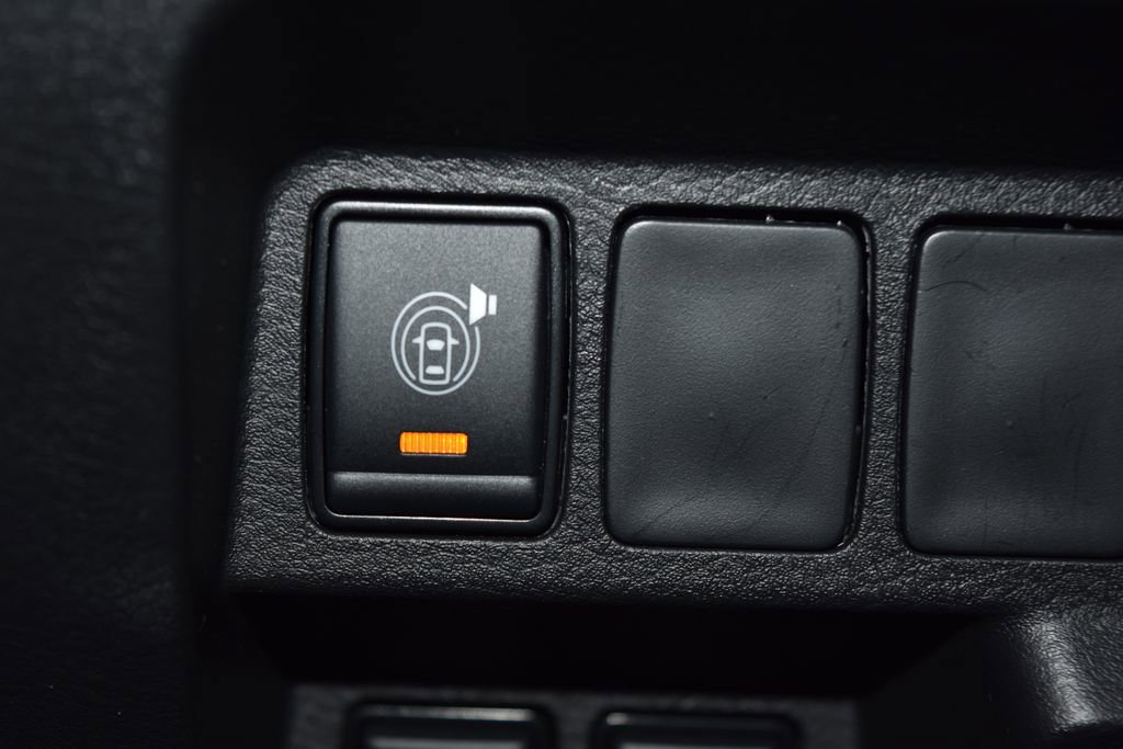 Certified 2024 Nissan Frontier SV w/ Technology Package image 17