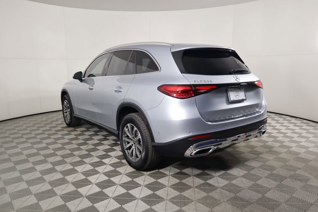 Certified 2025 Mercedes-Benz GLC 300 image 7