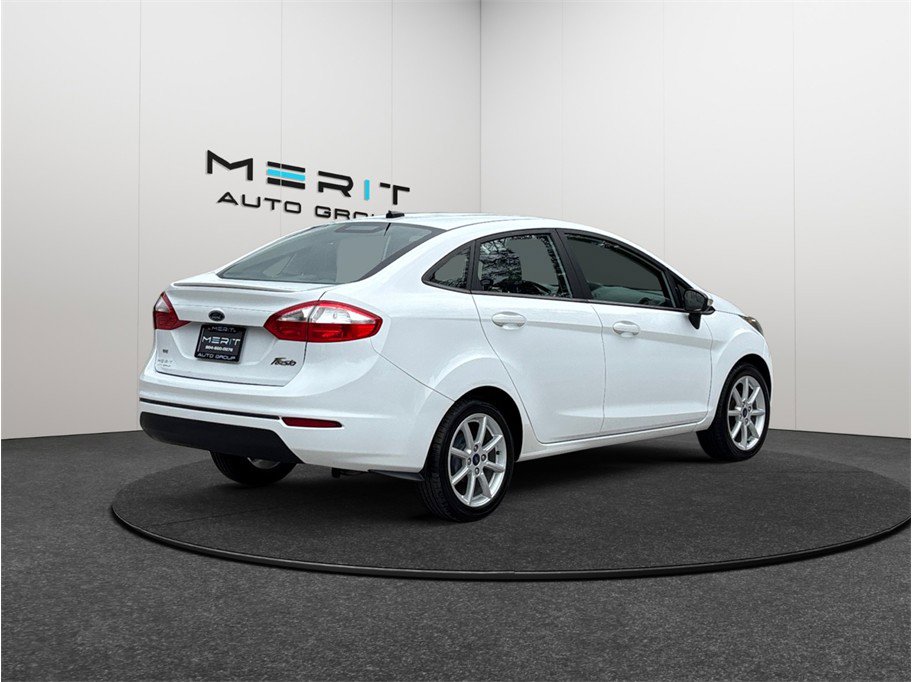 Used 2016 Ford Fiesta SE w/ Equipment Group 201A FWD image 9