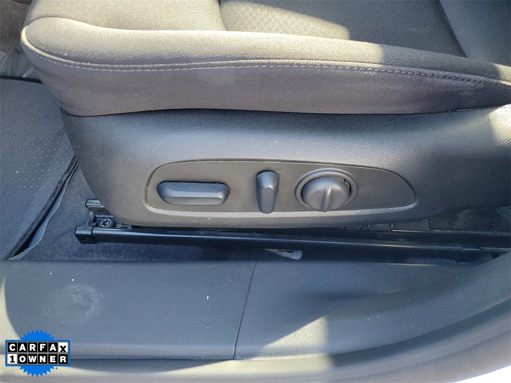 Used 2024 Chevrolet Malibu LT image 19