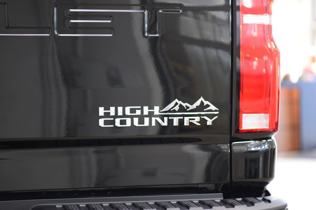 New 2026 Chevrolet Silverado 2500 High Country w/ High Country Premium Package AWD/4WD image 26
