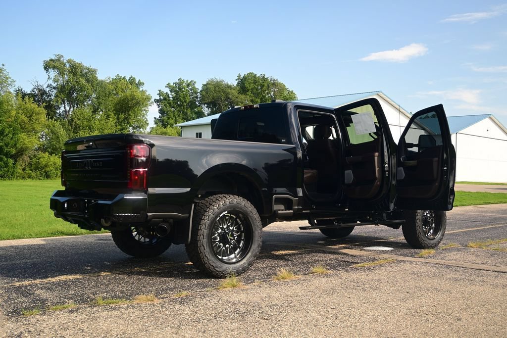 New 2026 Ford F350 King Ranch w/ Tremor Off-Road Package AWD/4WD image 14