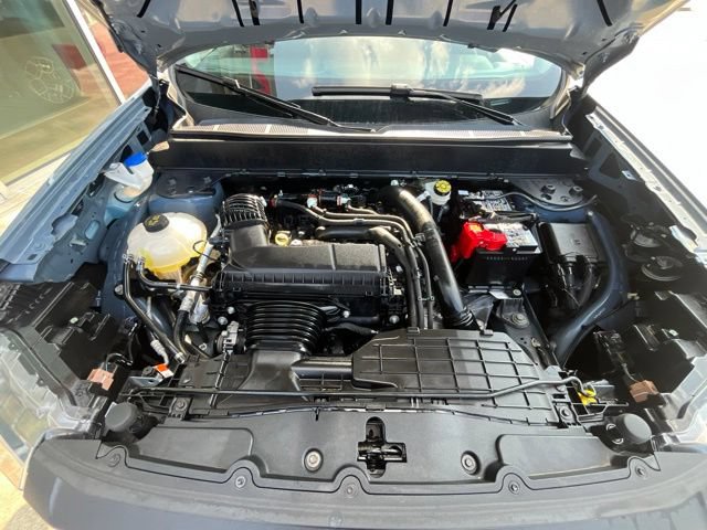 Used 2025 Ford Maverick Lariat w/ 4K Tow Package AWD/4WD image 23
