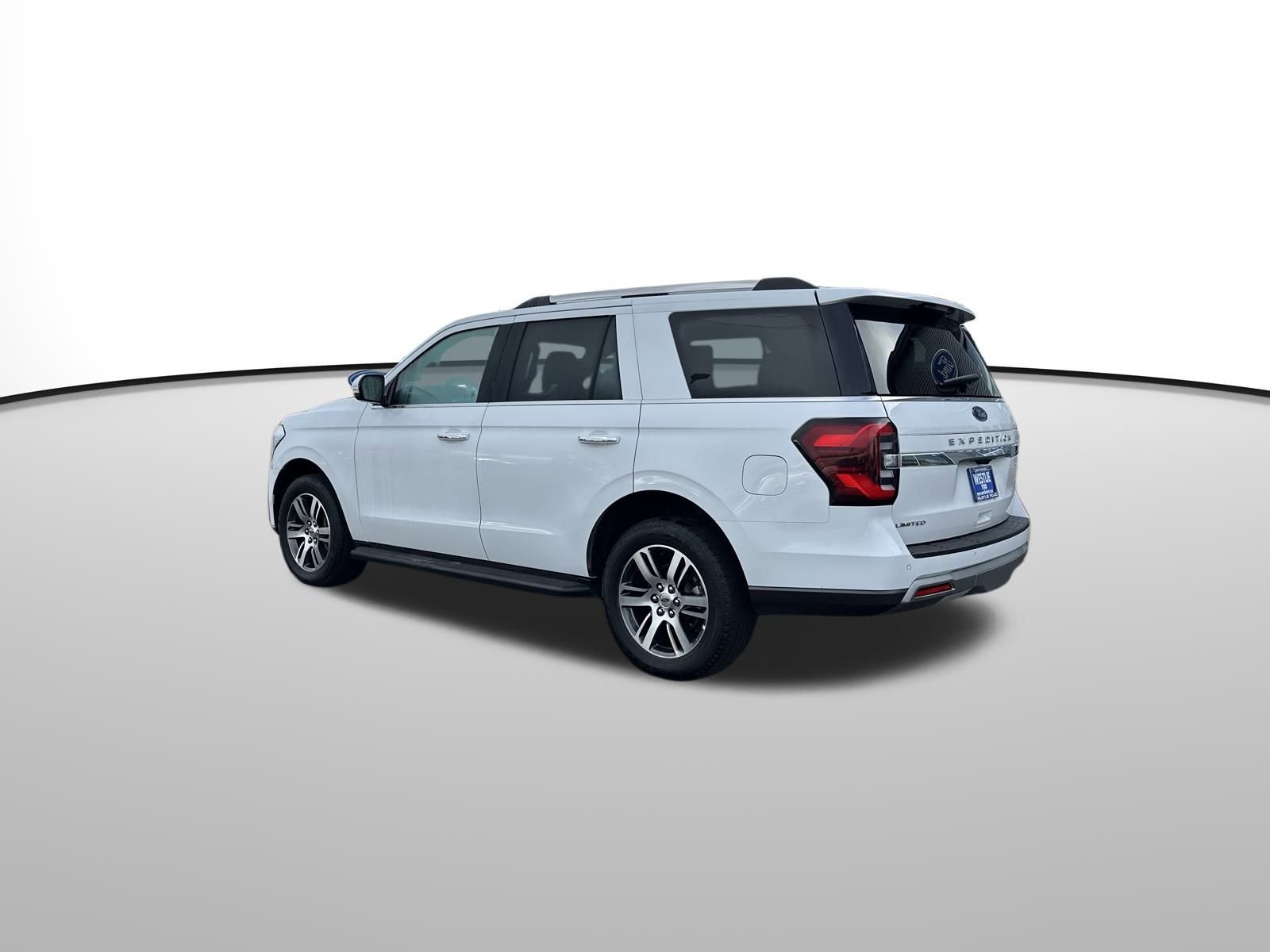 Used 2024 Ford Expedition Limited image 3