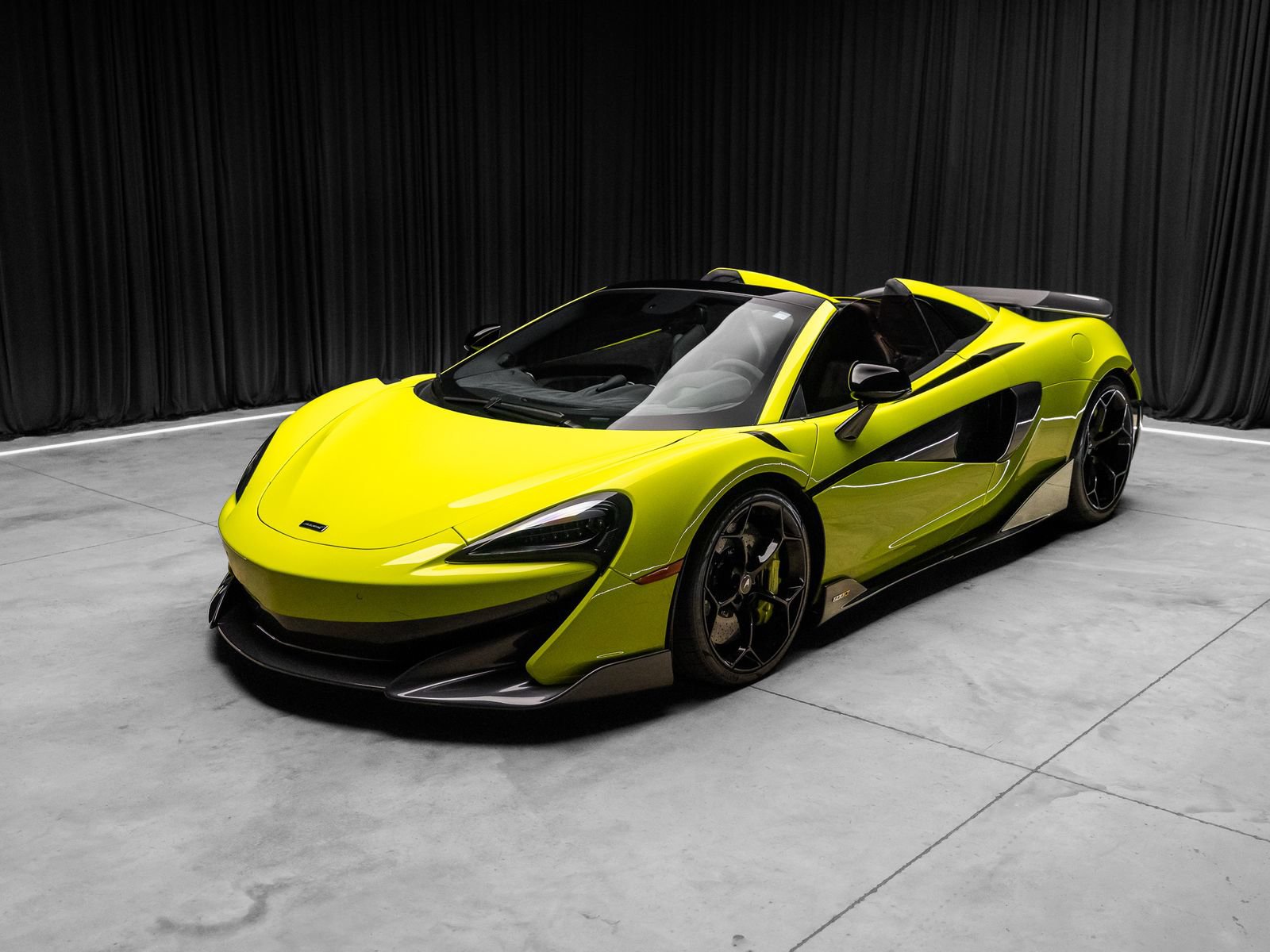 Used 2020 McLaren 600LT Spider RWD image 24