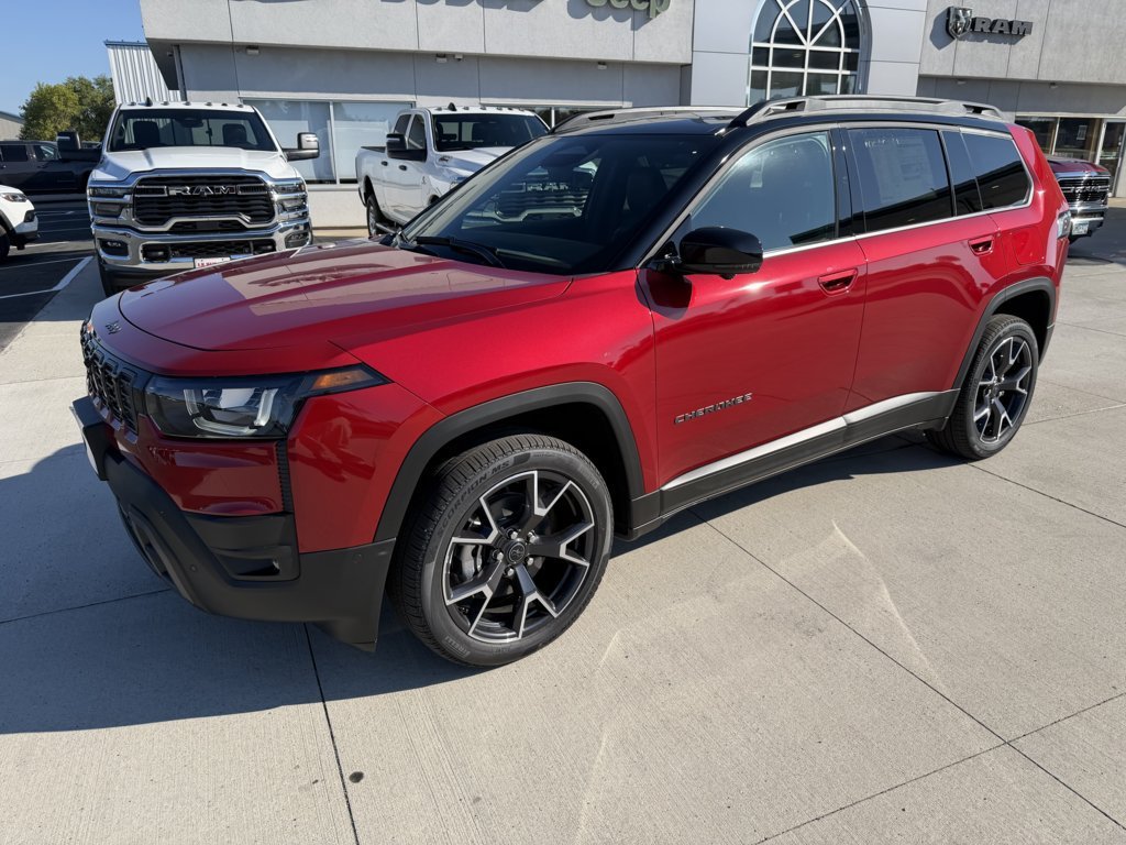 New 2026 Jeep Cherokee Overland w/ Trailer Tow Group AWD/4WD image 4