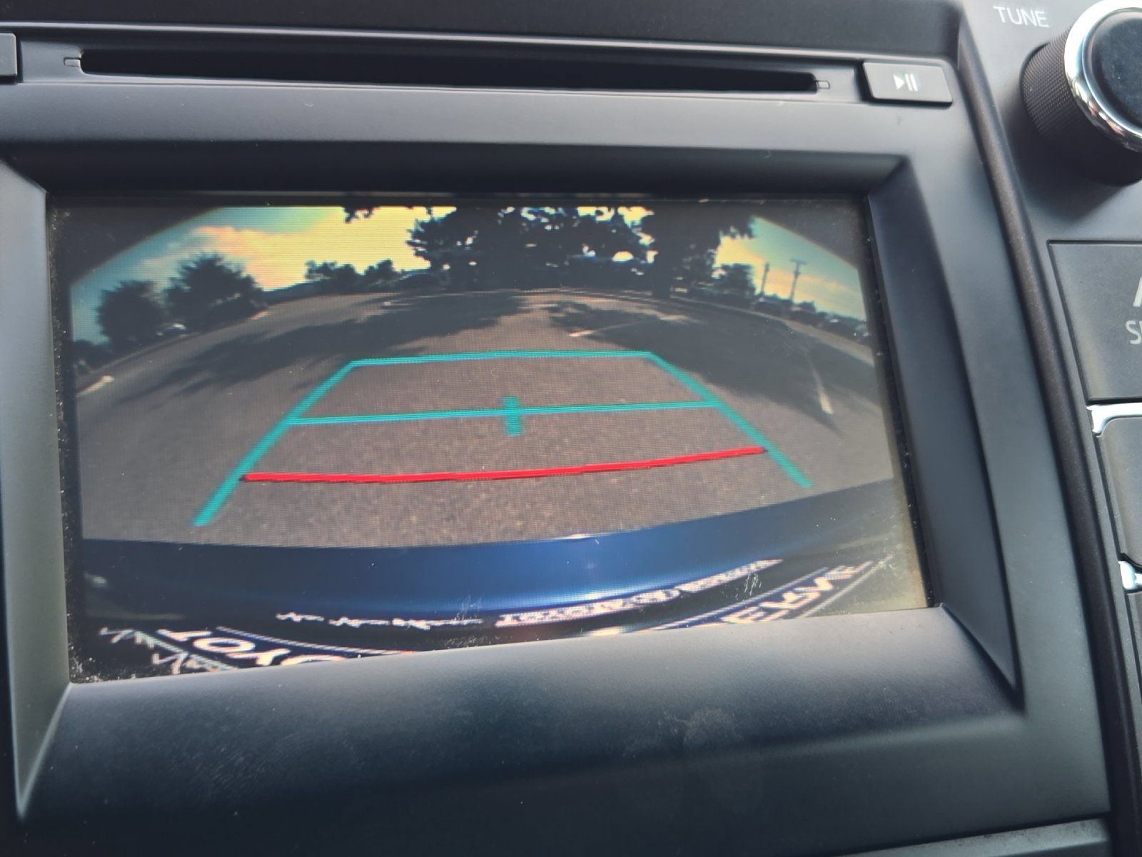 Used 2015 Toyota Camry SE FWD image 16