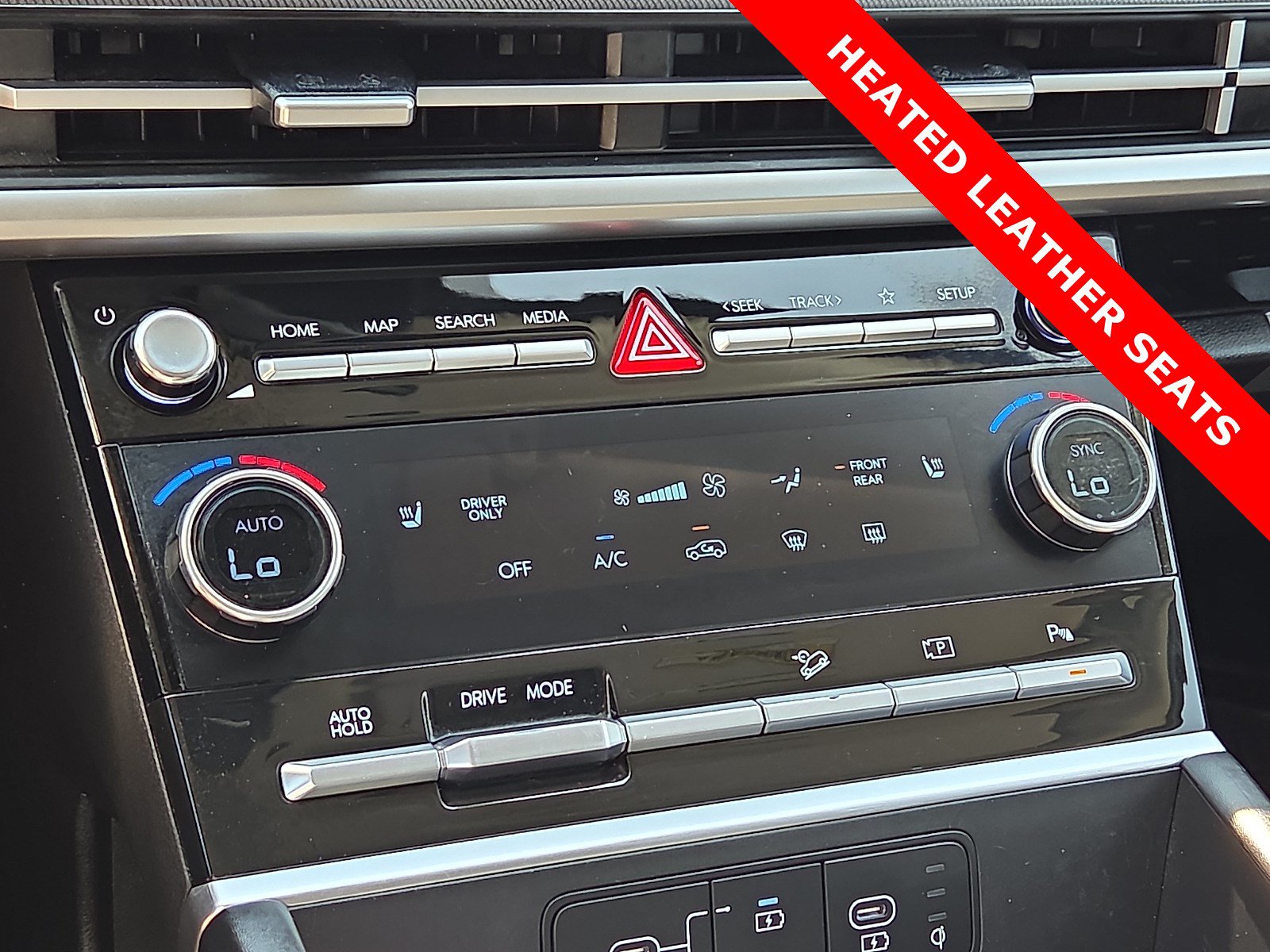 Used 2024 Hyundai Santa Fe SEL FWD image 19