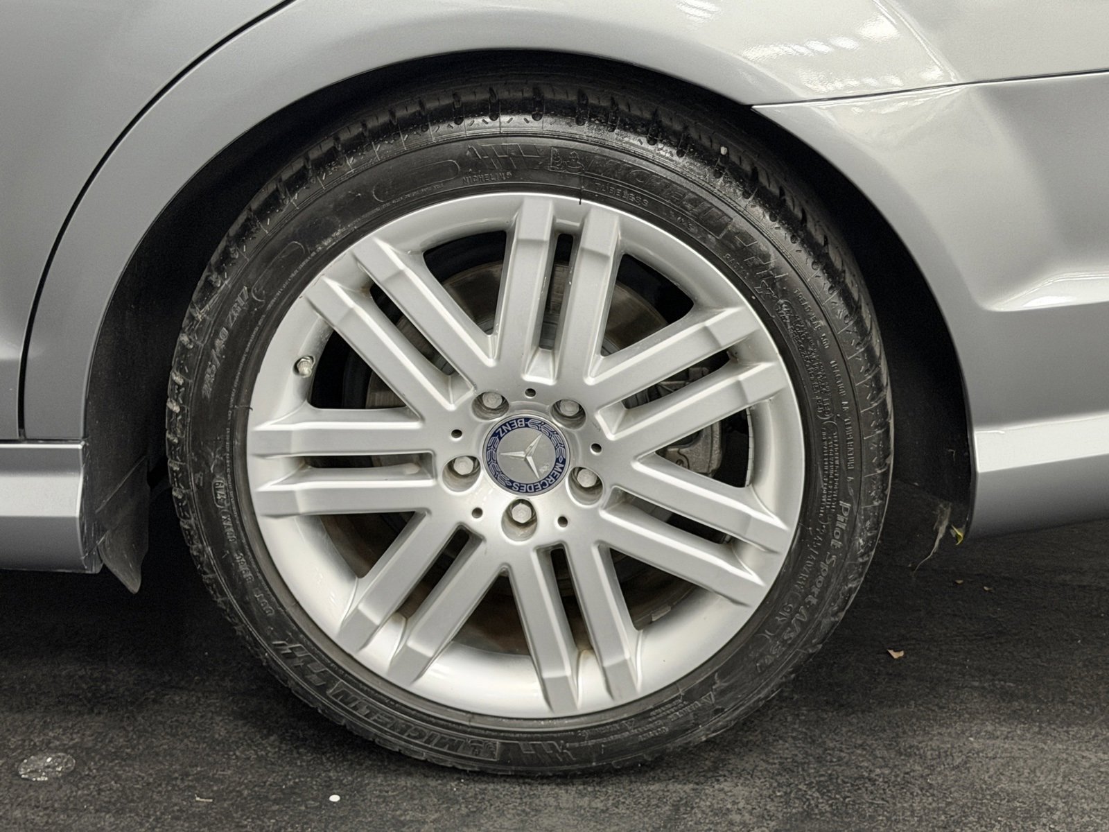 Used 2009 Mercedes-Benz C 300 Sedan image 17