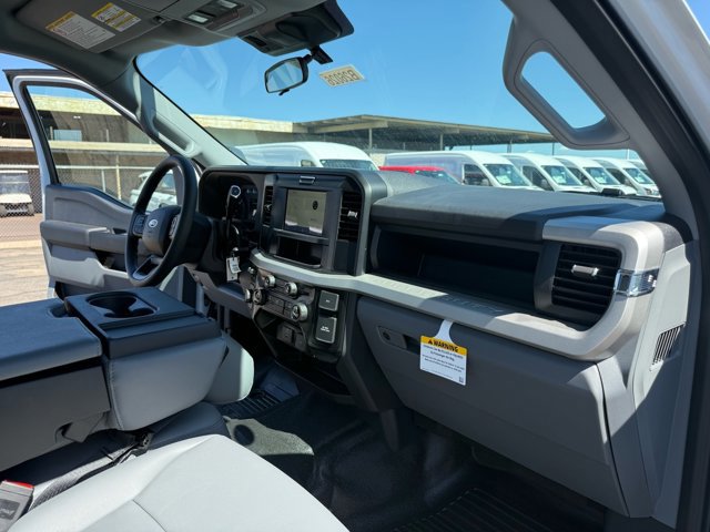 New 2026 Ford F250 XL w/ XL Chrome Package image 26