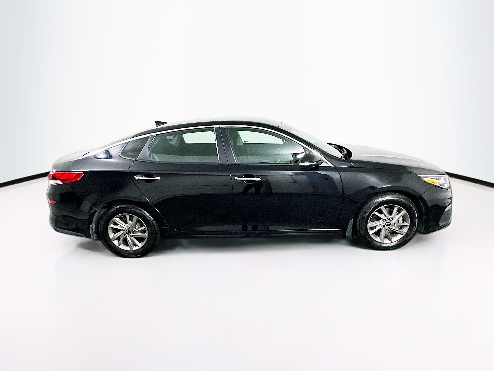 Used 2019 Kia Optima LX FWD image 10