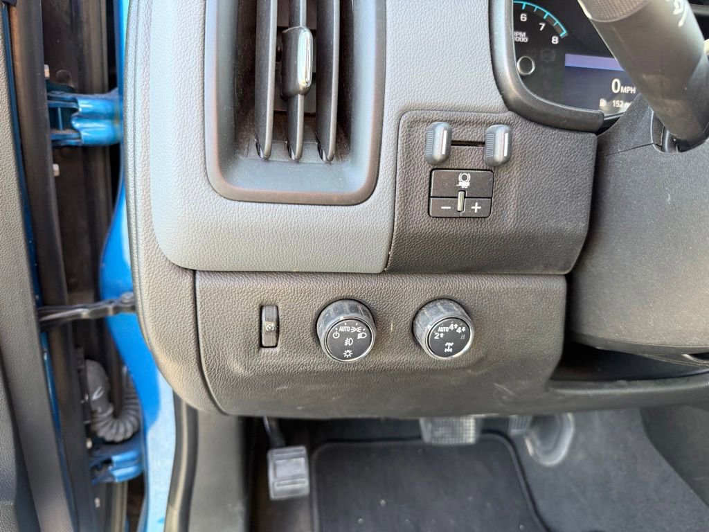 Used 2022 Chevrolet Colorado Z71 AWD/4WD image 10