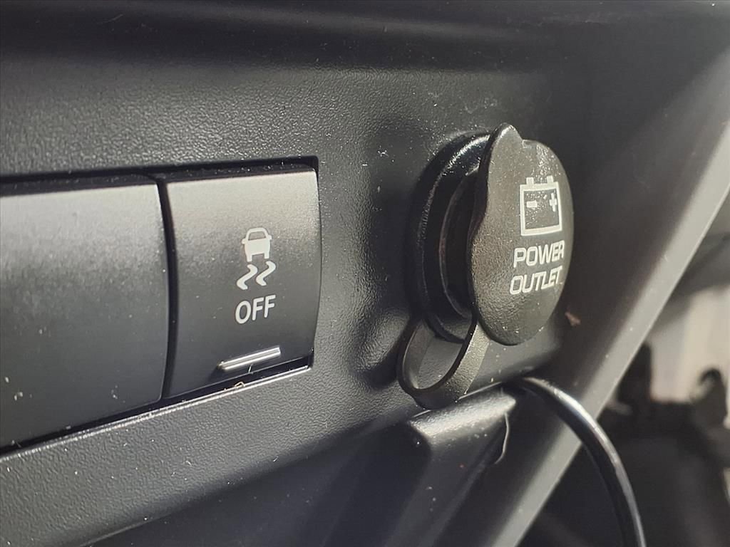 Used 2010 Jeep Wrangler Unlimited Sport image 25