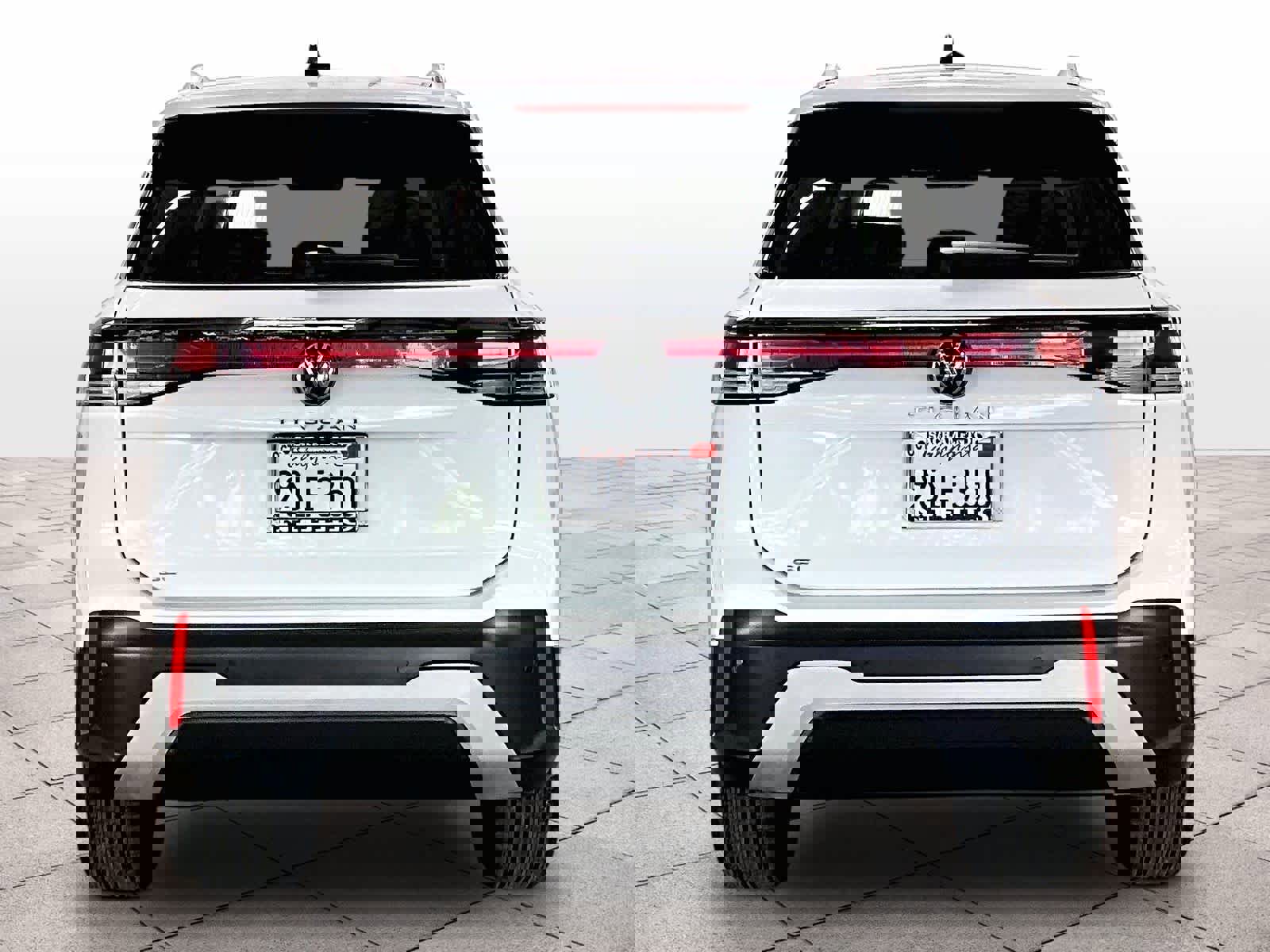 Certified 2025 Volkswagen Tiguan SE FWD image 6