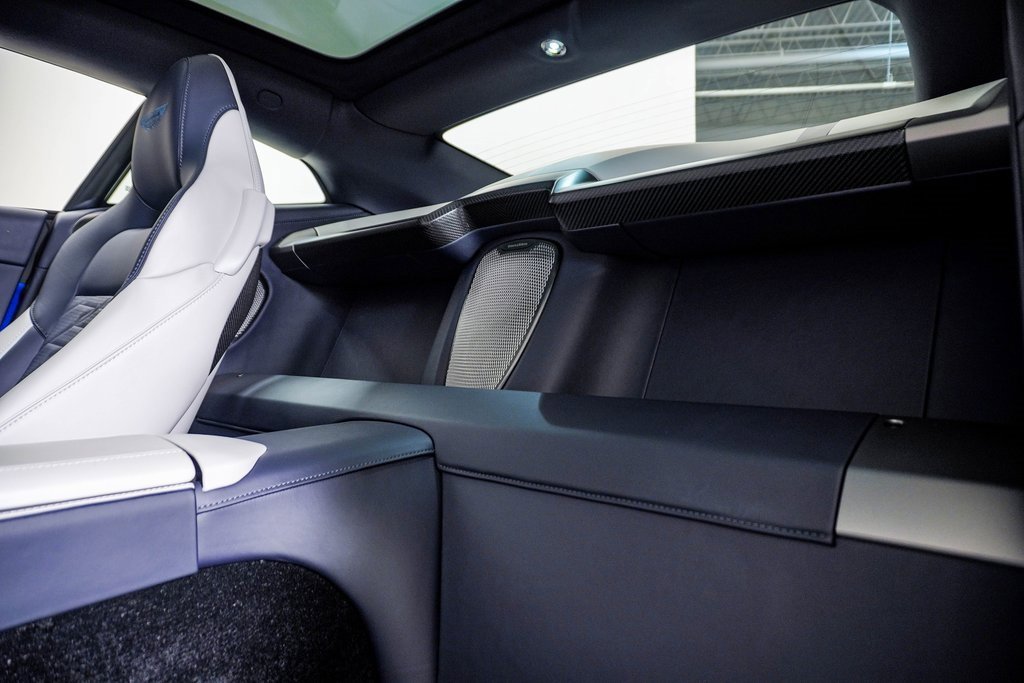 New 2025 Aston Martin Vanquish image 23