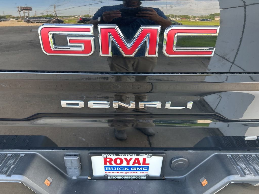 Used 2022 GMC Sierra 1500 Denali w/ Denali Reserve Package AWD/4WD image 32