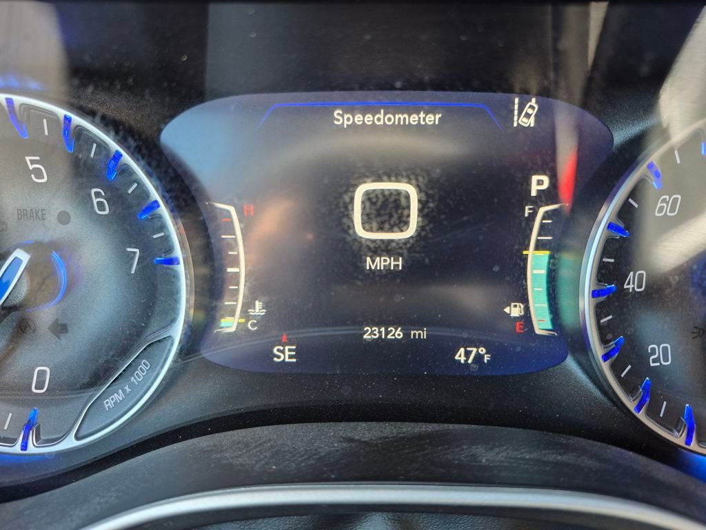 Used 2023 Chrysler Pacifica Touring-L image 25