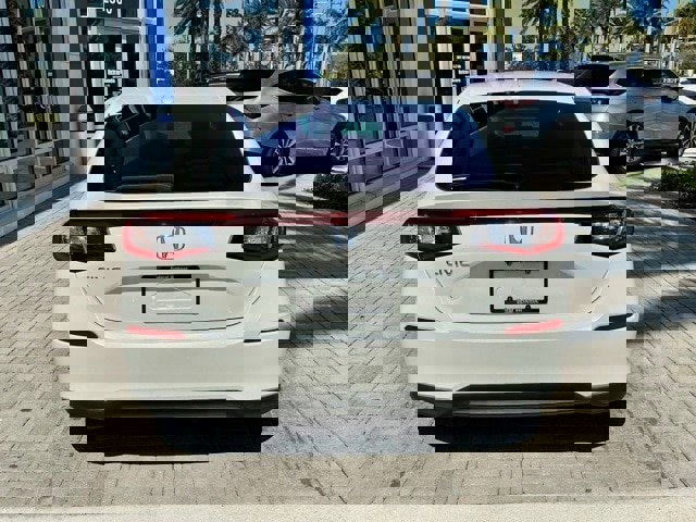 Used 2024 Honda Civic EX-L image 5