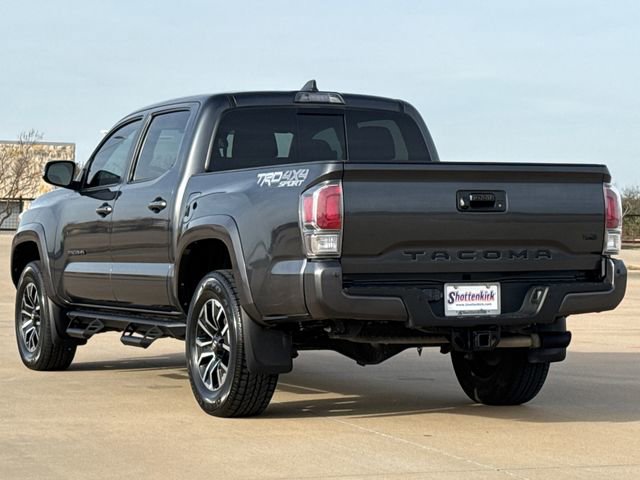 Used 2022 Toyota Tacoma TRD Sport w/ Technology Package image 6