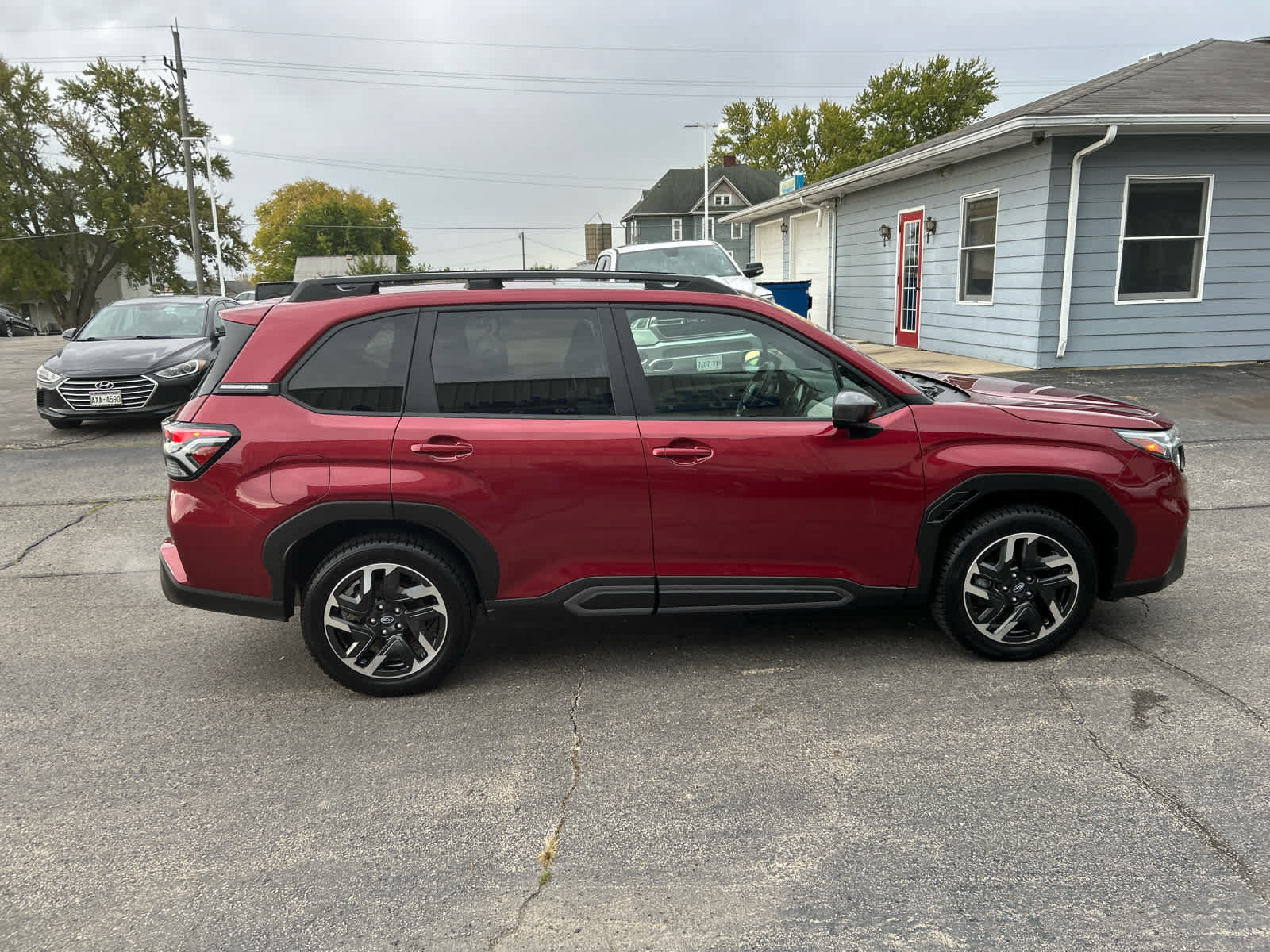 Used 2025 Subaru Forester Limited w/ Popular Package #1 AWD/4WD image 3