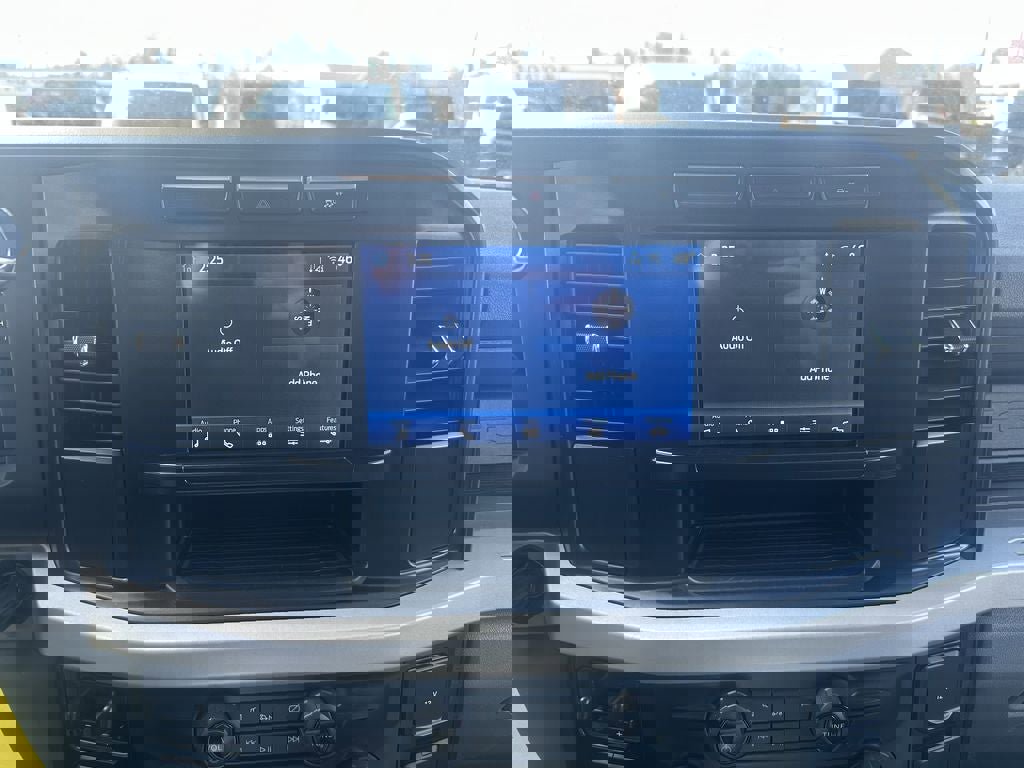 Used 2024 Ford F550 4x4 Regular Cab Super Duty image 15