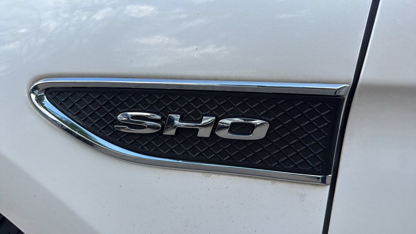 Used 2013 Ford Taurus SHO AWD/4WD image 24