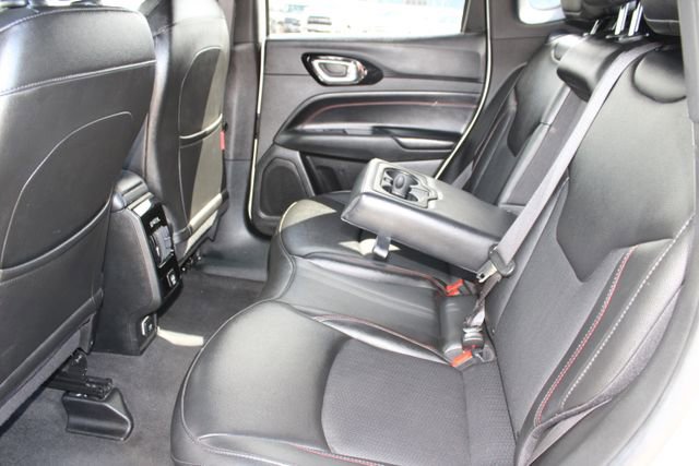 Used 2024 Jeep Compass Trailhawk AWD/4WD image 40