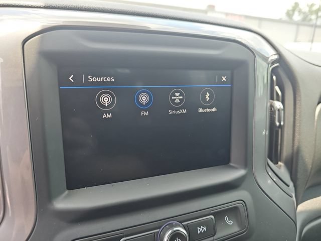 Used 2022 Chevrolet Silverado 1500 Custom AWD/4WD image 25