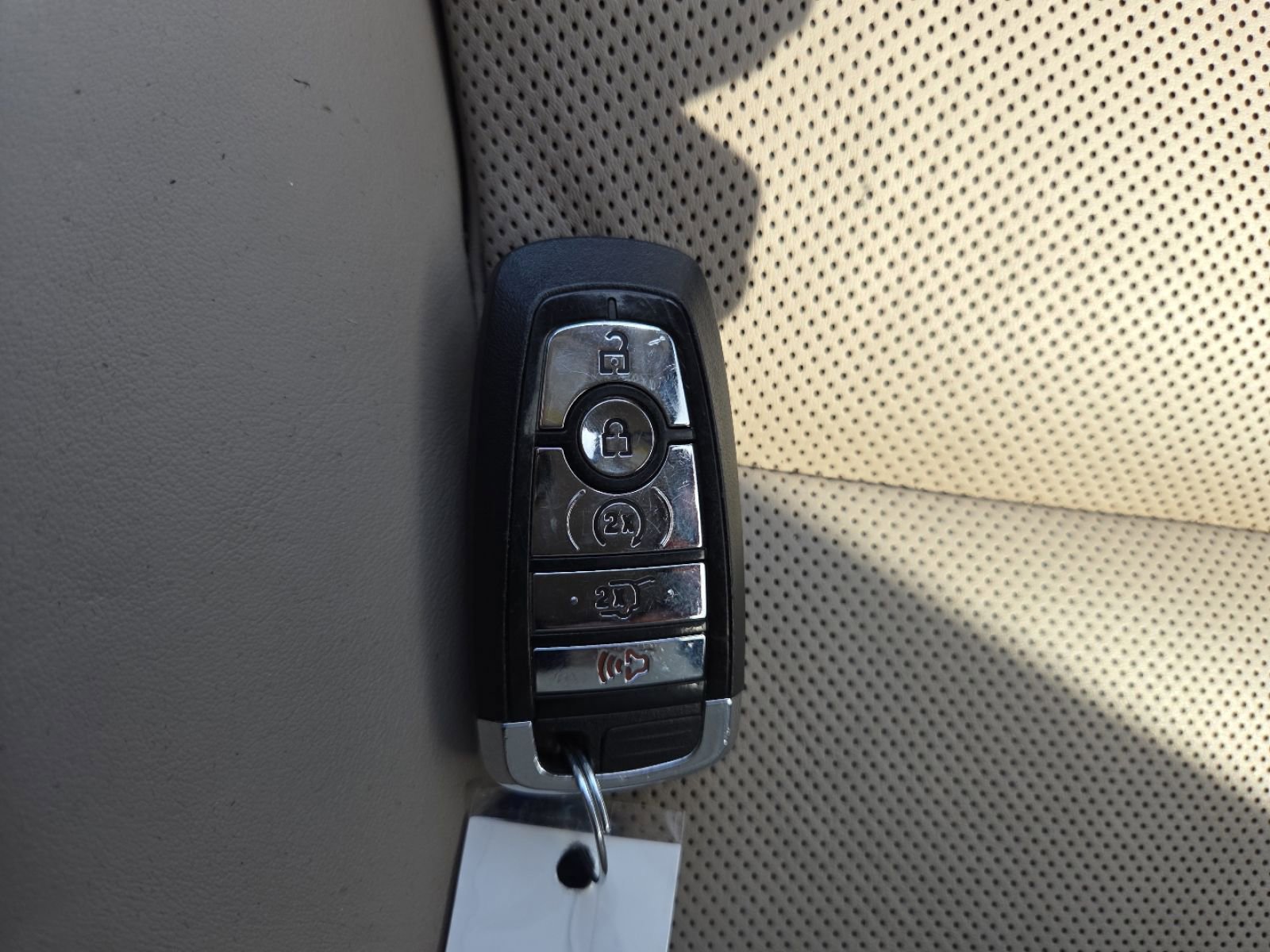 Used 2022 Lincoln Navigator Reserve image 38